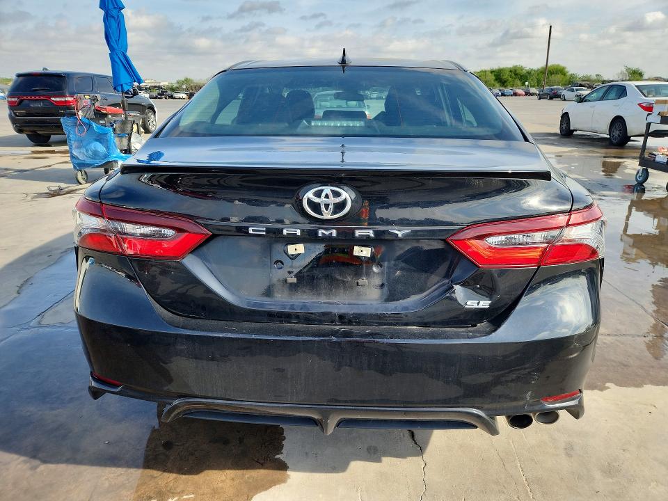 2021 Toyota Camry მანქანა იყიდება აუქციონზე, vin: 4T1G11AK0MU530366, აუქციონის ნომერი: 47572806