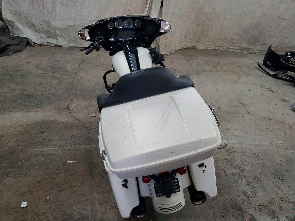 2018 Harley-davidson Flhxs მანქანა იყიდება აუქციონზე, vin: 1HD1KRC16JB682250, აუქციონის ნომერი: 45506186
