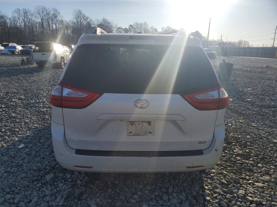 Aukcja sprzedaży 2016 Toyota Sienna, vin: 5TDYK3DC6GS700373, numer aukcji: 47020896