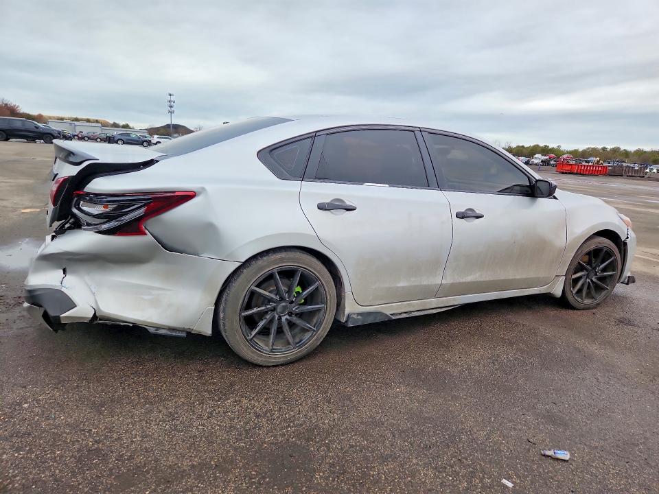 2017 Nissan Altima მანქანა იყიდება აუქციონზე, vin: 1N4AL3AP3HC277007, აუქციონის ნომერი: 41830086
