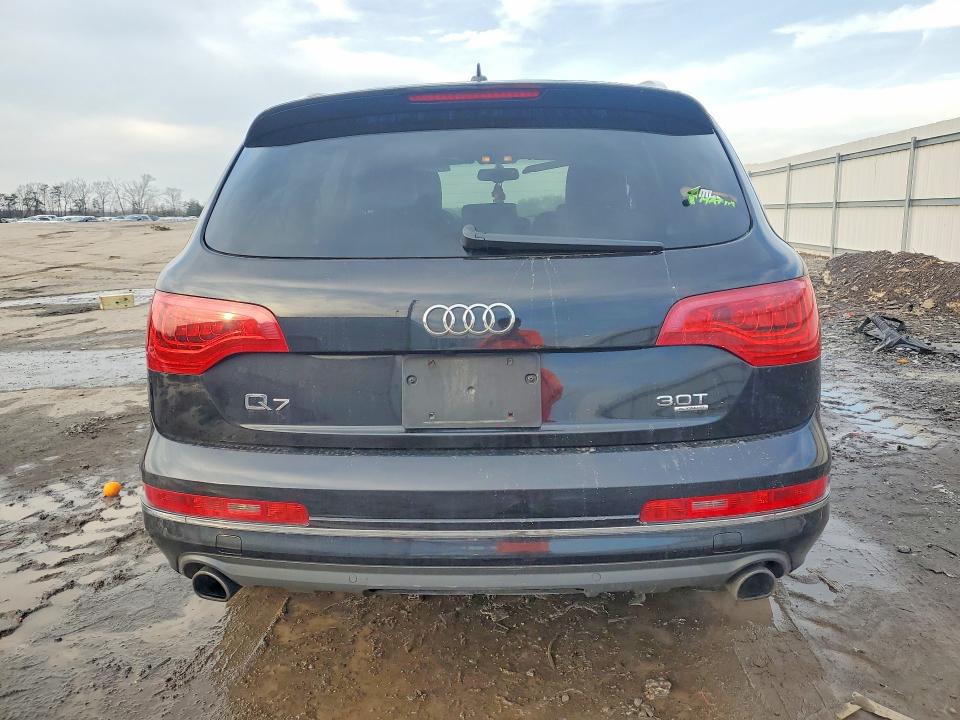 79245935 :رقم المزاد ، WA1LGAFEXFD025243 vin ، 2015 Audi Q7 مزاد بيع