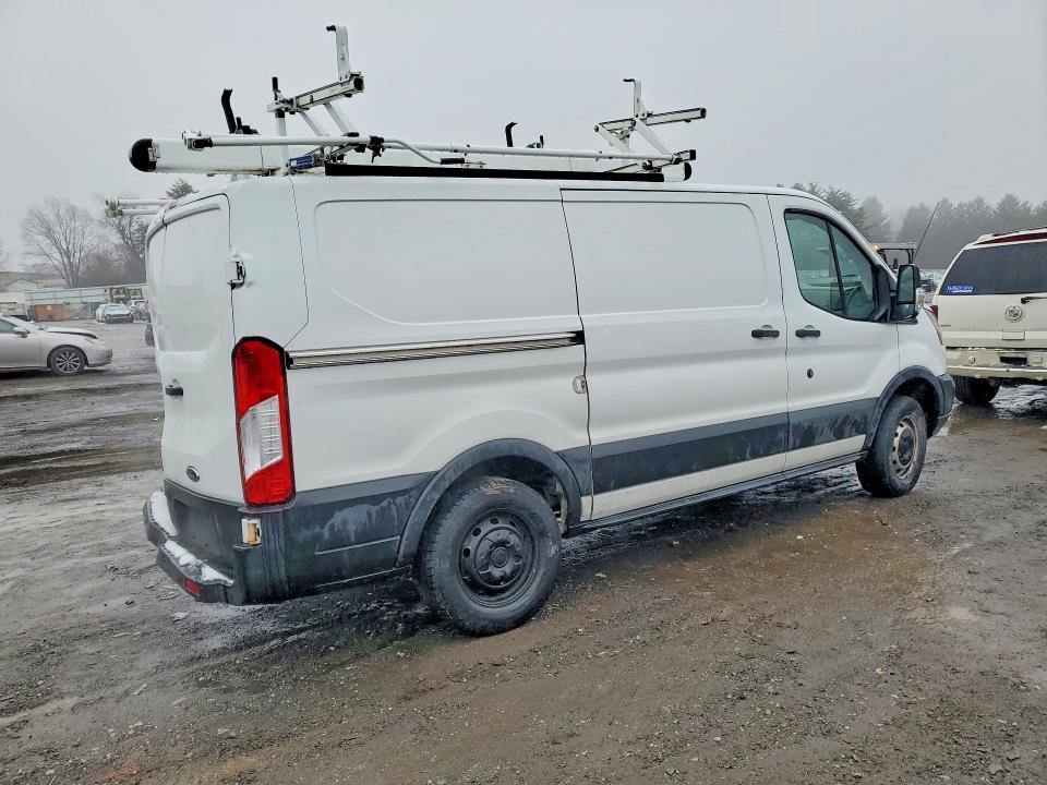 79702475 :رقم المزاد ، 1FTYR1YM4KKA64782 vin ، 2019 Ford Transit مزاد بيع