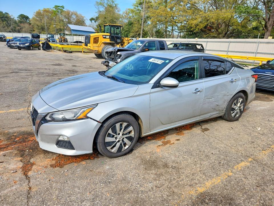 46474116 :رقم المزاد ، 1N4BL4BVXMN362058 vin ، 2021 Nissan Altima مزاد بيع