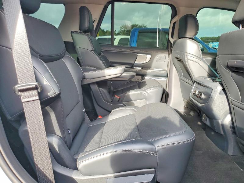 Продажа на аукционе авто 2025 Ford Expedition, vin: 1FMJU1M89SEA73920, номер лота: 41981116