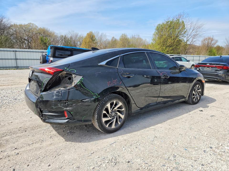Продажа на аукционе авто 2017 Honda Civic, vin: 19XFC2F75HE006414, номер лота: 46138736