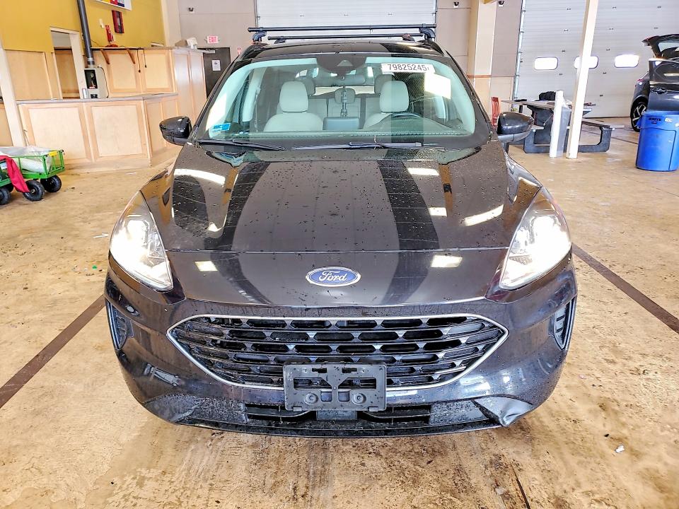 79825245 :رقم المزاد ، 1FMCU9BZ3MUA35983 vin ، 2021 Ford Escape مزاد بيع