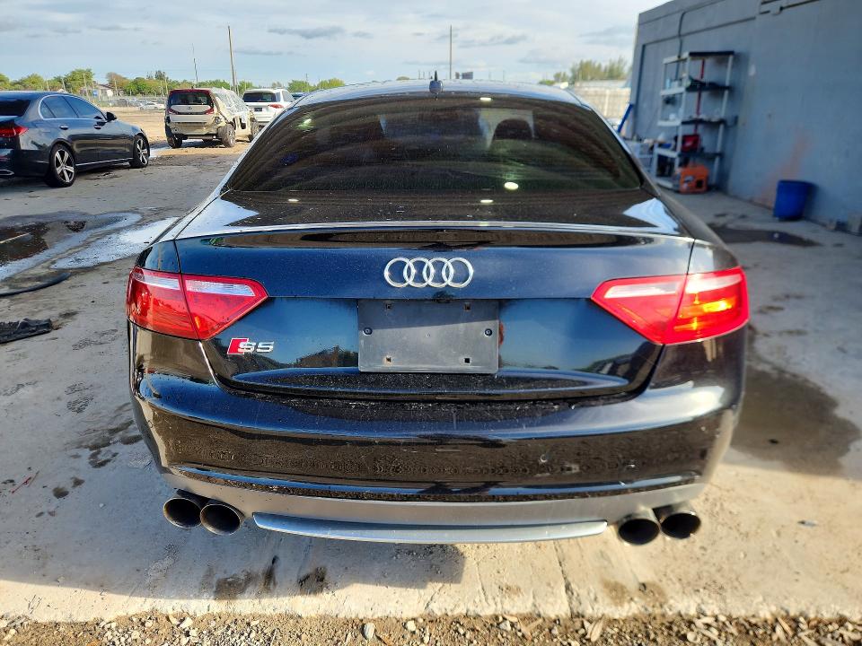 Продажа на аукционе авто 2008 Audi S5, vin: WAURV78T08A010725, номер лота: 46885226