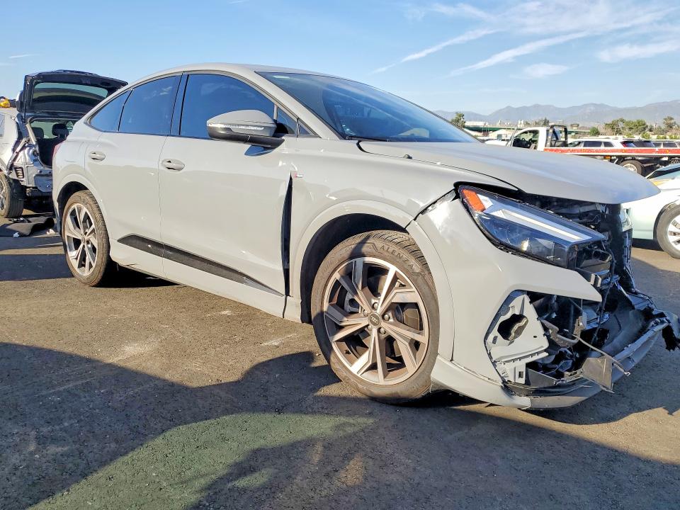 2025 Audi Q4 E-tron მანქანა იყიდება აუქციონზე, vin: WA13UBFZ5SP044390, აუქციონის ნომერი: 79754925