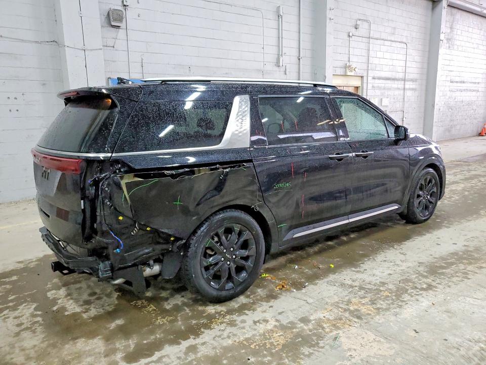 Продаж на аукціоні авто 2024 Kia Carnival, vin: KNDNE5H3XR6357604, номер лоту: 46611246