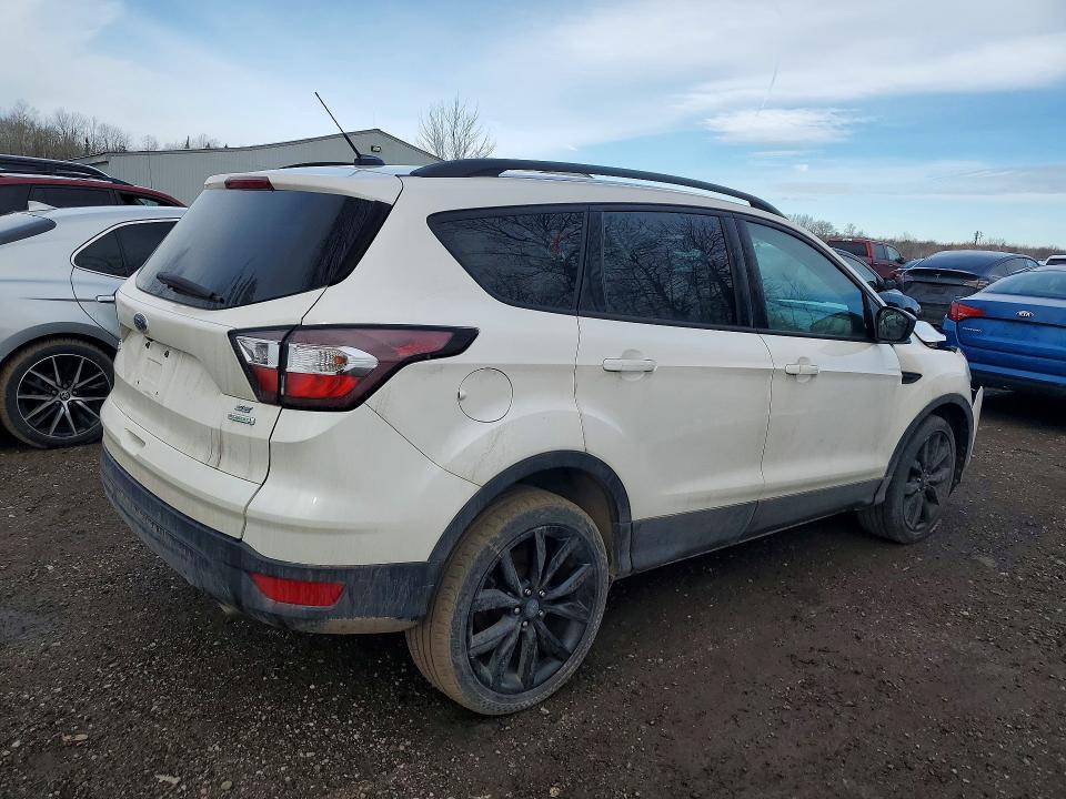 Продажа на аукционе авто 2018 Ford Escape, vin: 1FMCU0GD1JUC91916, номер лота: 41939356