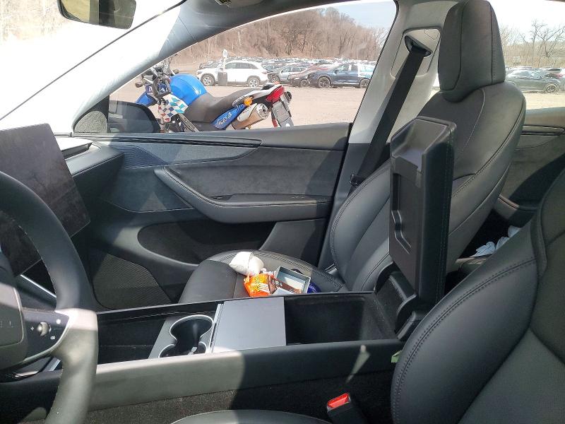 Продажа на аукционе авто 2026 Tesla Model Y, vin: 7SAYGDEE7TA386044, номер лота: 47580686