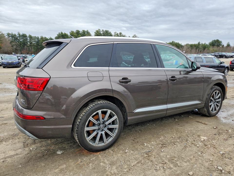 Продажа на аукционе авто 2017 Audi Q7, vin: WA1LAAF75HD056048, номер лота: 41981806