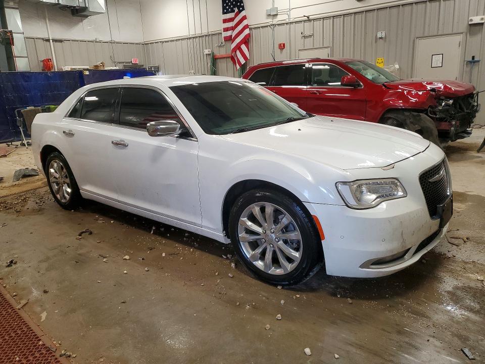 Продажа на аукционе авто 2015 Chrysler 300c, vin: 2C3CCAKG7FH814465, номер лота: 41838476