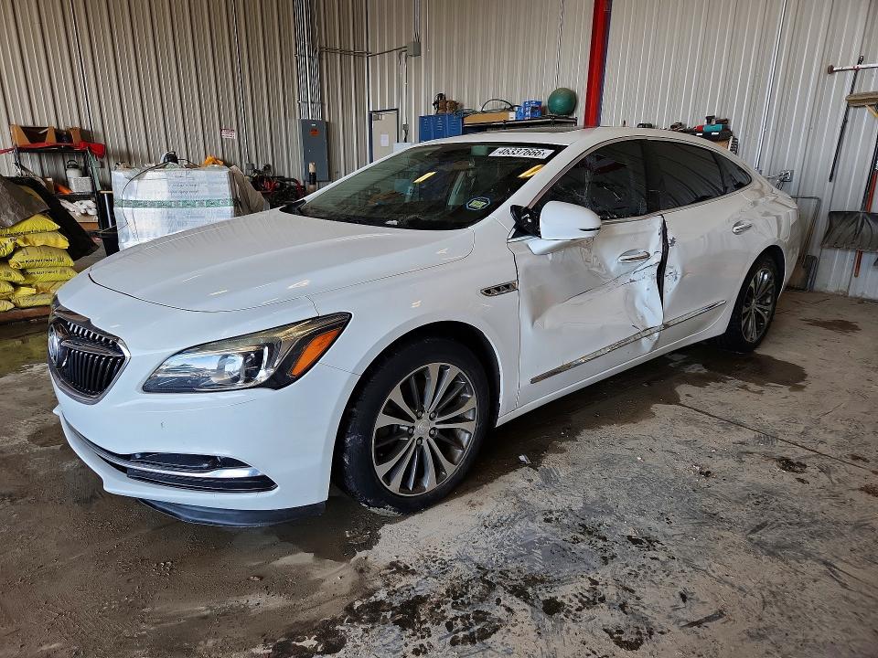 46337666 :رقم المزاد ، 1G4ZR5SS9HU166588 vin ، 2017 Buick Lacrosse مزاد بيع