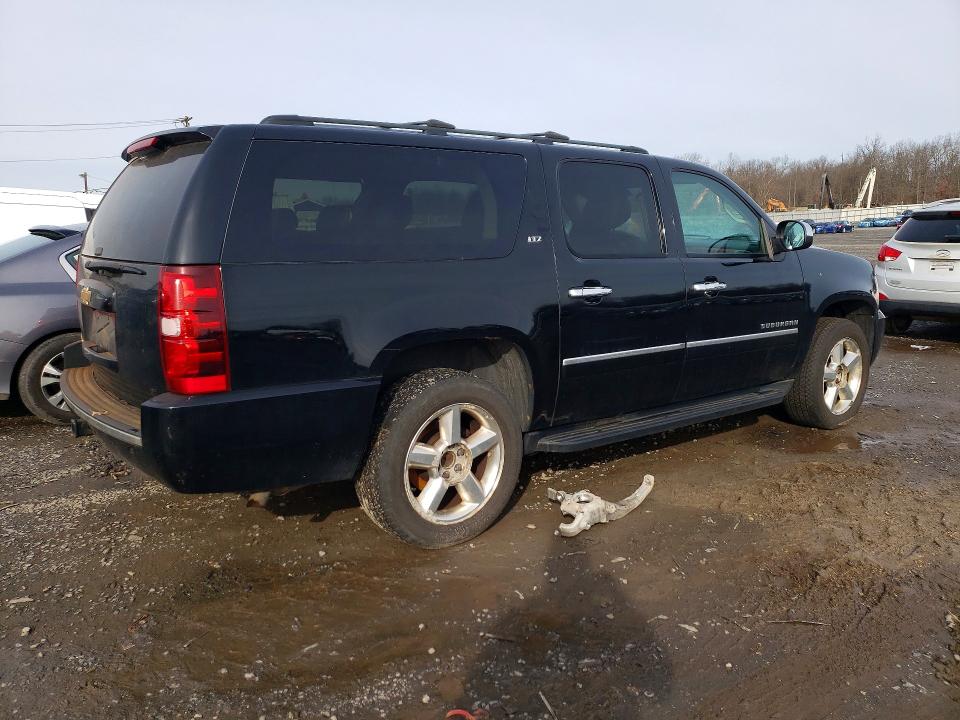 45822516 :رقم المزاد ، 1GNSKKE72DR272451 vin ، 2013 Chevrolet Suburban مزاد بيع