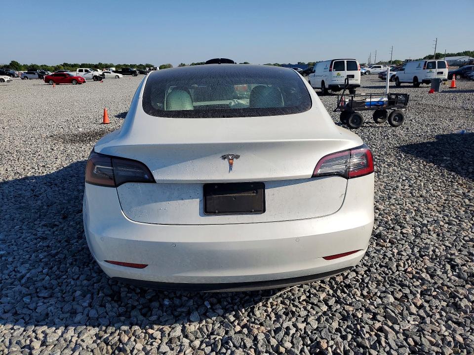 Auction sale of the 2021 Tesla Model 3, vin: 5YJ3E1EB8MF925082, lot number: 47694836