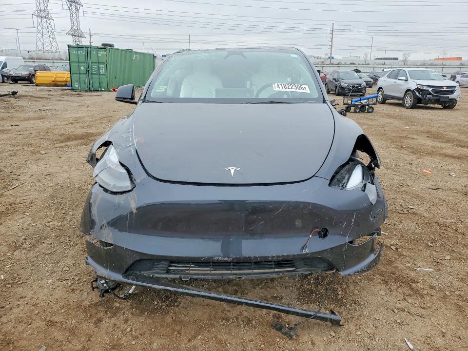 41822306 :رقم المزاد ، 7SAYGDED3RF111046 vin ، 2024 Tesla Model Y مزاد بيع