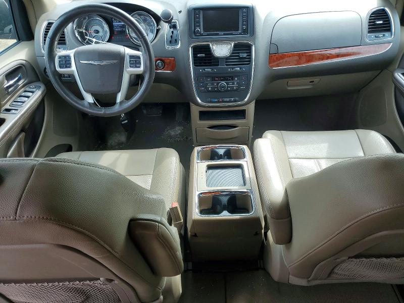 47425776 :رقم المزاد ، 2C4RC1CGXFR727951 vin ، 2015 Chrysler Town & Country مزاد بيع