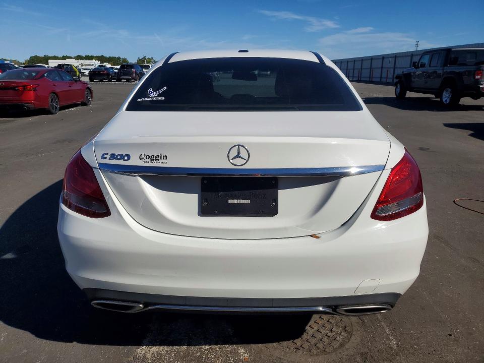 46401496 :رقم المزاد ، 55SWF4JB0HU224946 vin ، 2017 Mercedes-benz C مزاد بيع