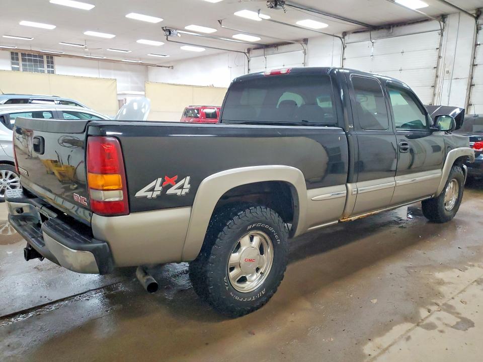 46212666 :رقم المزاد ، 2GTEK19T521124775 vin ، 2002 Gmc New Sierra مزاد بيع
