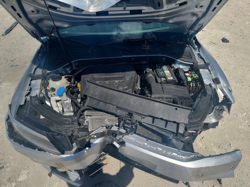 41945706 :رقم المزاد ، 1VWBA7A3XJC008045 vin ، 2018 Volkswagen Passat مزاد بيع