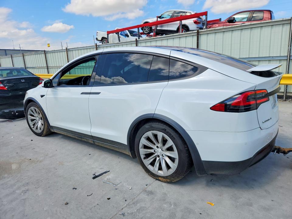 2018 Tesla Model X მანქანა იყიდება აუქციონზე, vin: 5YJXCAE29JF103734, აუქციონის ნომერი: 45674136