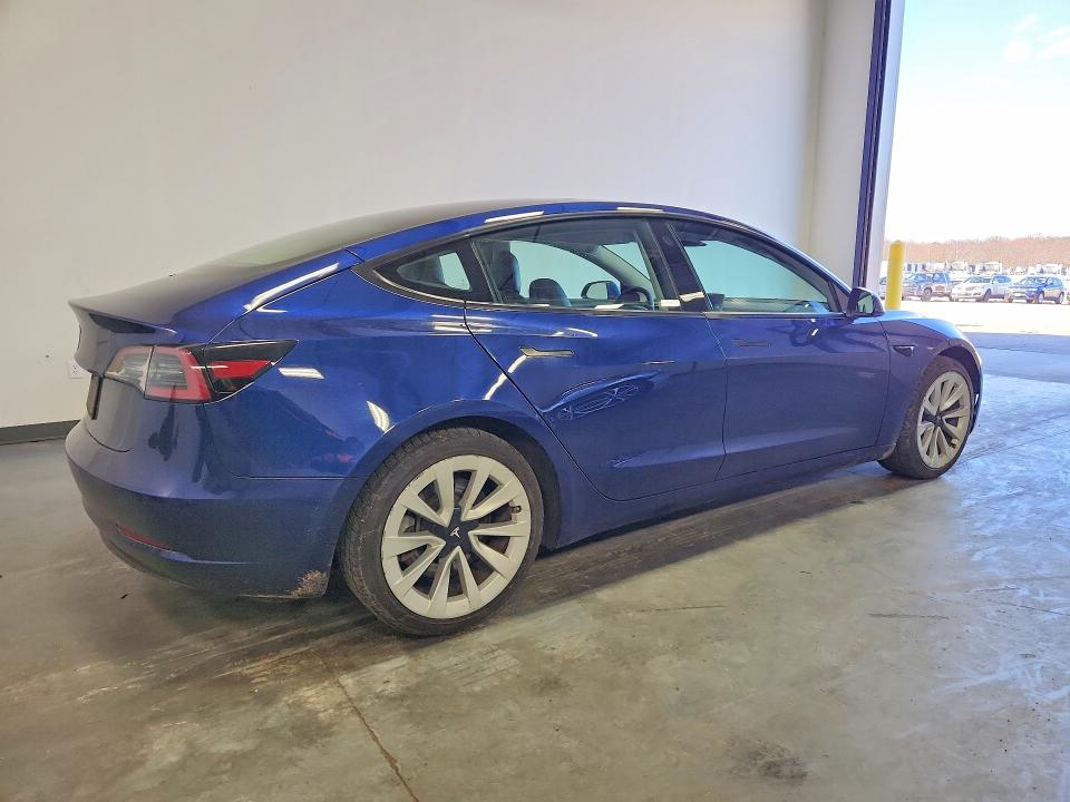 47229946 :رقم المزاد ، 5YJ3E1EA9NF285568 vin ، 2022 Tesla Model 3 مزاد بيع