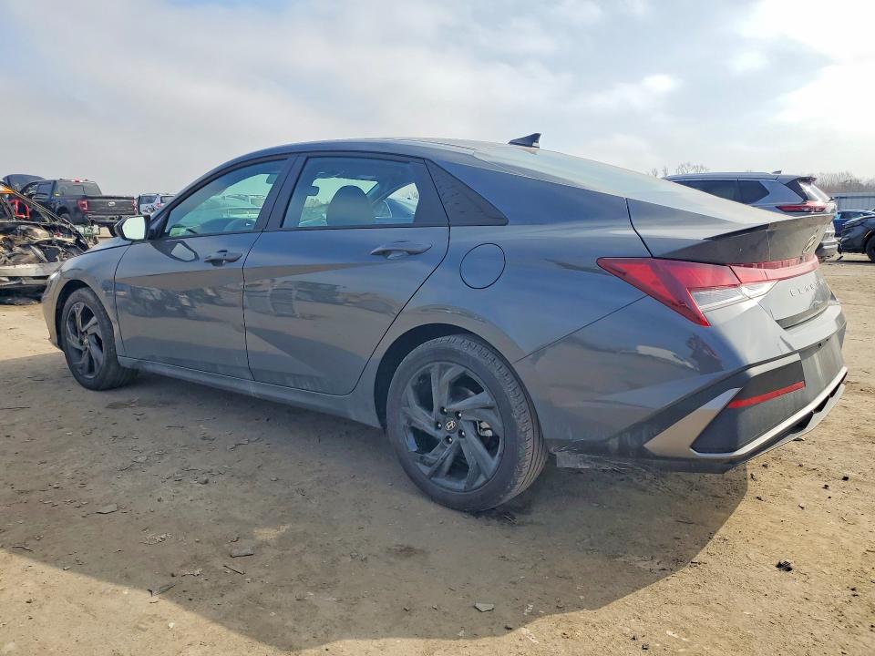 2026 Hyundai Elantra მანქანა იყიდება აუქციონზე, vin: KMHLM4DG8TU111100, აუქციონის ნომერი: 41881786