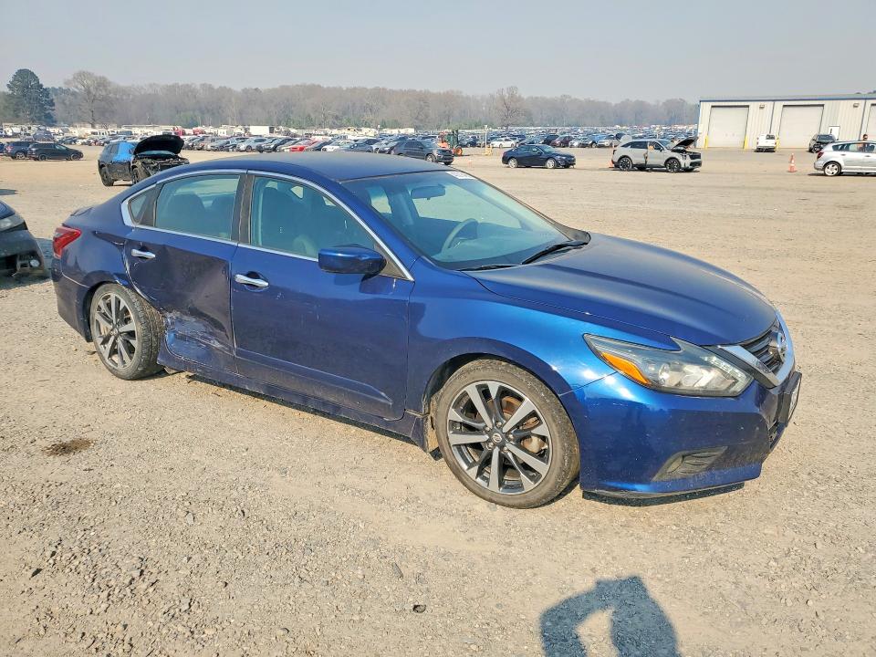 2017 Nissan Altima მანქანა იყიდება აუქციონზე, vin: 1N4AL3AP3HC165159, აუქციონის ნომერი: 47018466