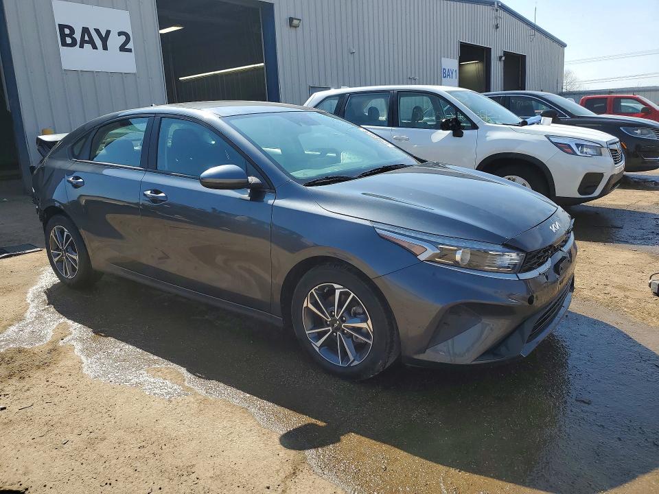 2024 Kia Forte მანქანა იყიდება აუქციონზე, vin: 3KPF24AD5RE700842, აუქციონის ნომერი: 47805476