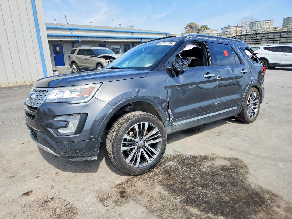 46051856 :رقم المزاد ، 1FM5K8HT8HGE19239 vin ، 2017 Ford Explorer مزاد بيع
