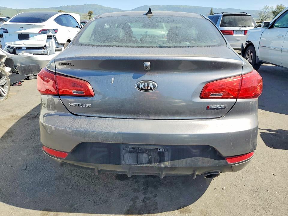 41839866 :رقم المزاد ، KNAFX6A84F5396469 vin ، 2015 Kia Forte Koup مزاد بيع
