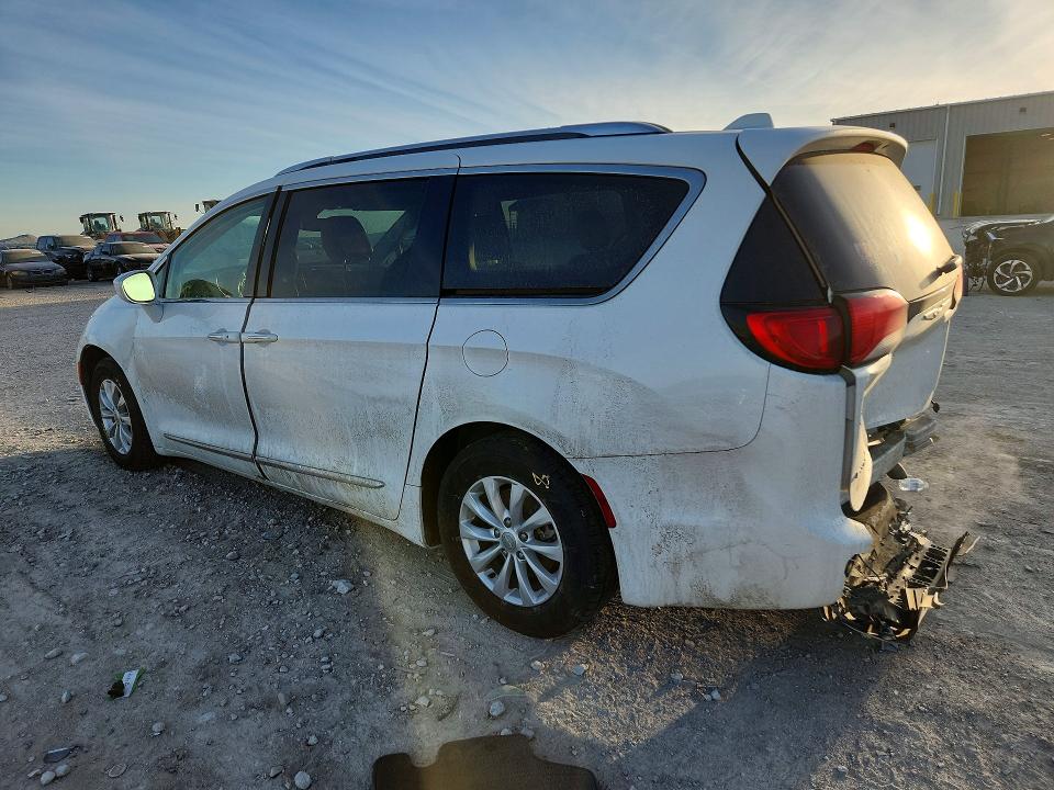 Продажа на аукционе авто 2019 Chrysler Pacifica, vin: 2C4RC1BG8KR548075, номер лота: 46827126