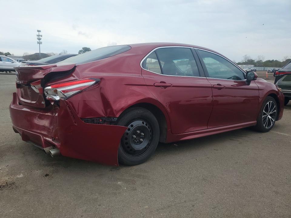 Продажа на аукционе авто 2018 Toyota Camry, vin: 4T1B11HK5JU519570, номер лота: 47456406