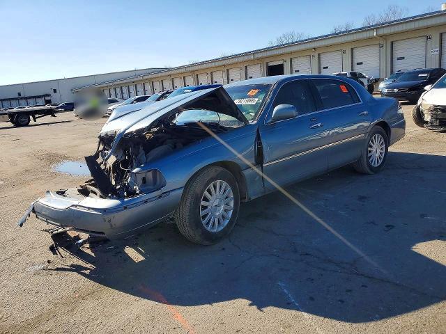 50386056 :رقم المزاد ، 1LNHM81WX3Y646396 vin ، 1995 Lincoln Town Car مزاد بيع