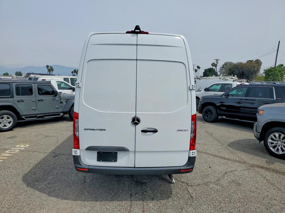 Продажа на аукционе авто 2024 Mercedes-benz Sprinter, vin: W1Y4KCHY6RT190675, номер лота: 51952985