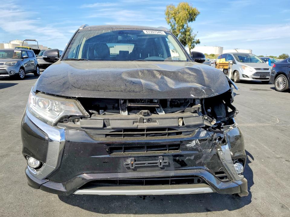 Продаж на аукціоні авто 2018 Mitsubishi Outlander, vin: JA4J24A51JZ030910, номер лоту: 47397346