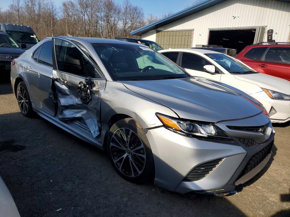 Продажа на аукционе авто 2020 Toyota Camry, vin: 4T1G11AK1LU953844, номер лота: 46885636