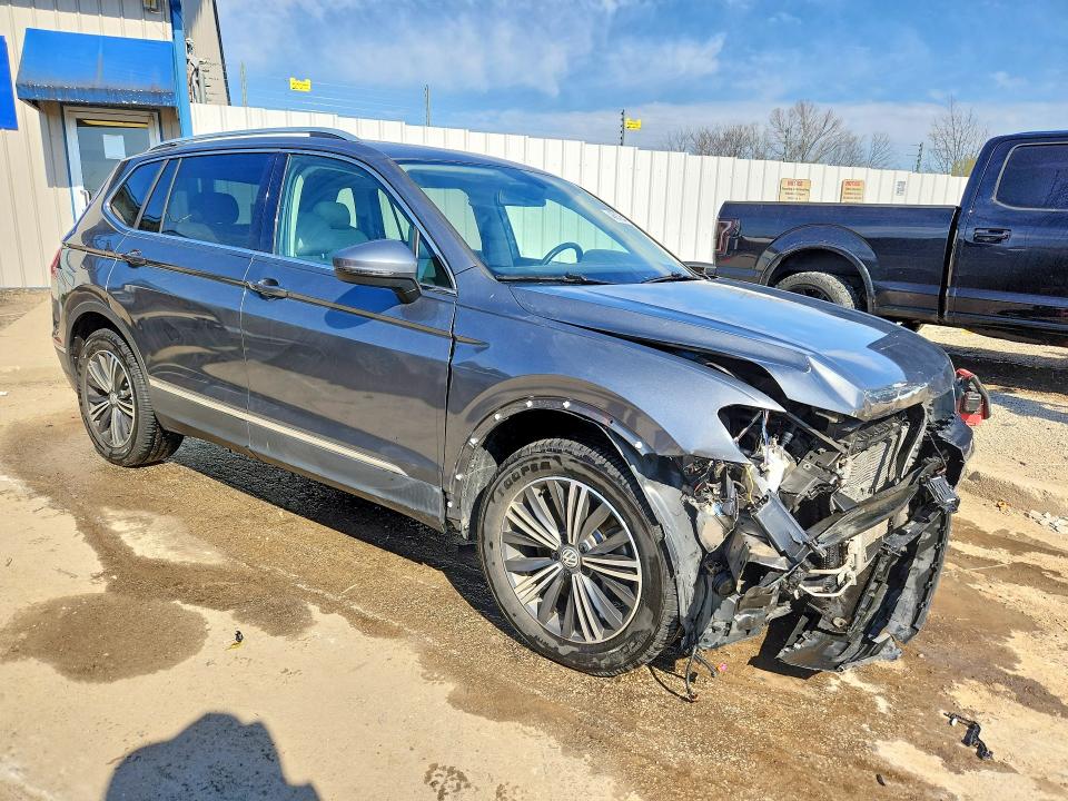 Продаж на аукціоні авто 2018 Volkswagen Tiguan, vin: 3VV2B7AXXJM014771, номер лоту: 46912546