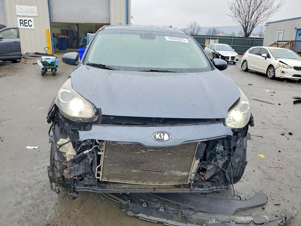 79593025 :رقم المزاد ، KNDPMCAC2H7167623 vin ، 2017 Kia Sportage مزاد بيع