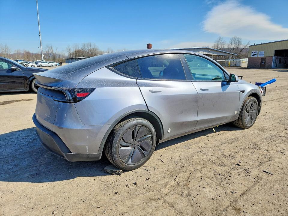 2026 Tesla Model Y მანქანა იყიდება აუქციონზე, vin: 7SAYGDEE7TF570418, აუქციონის ნომერი: 46642466