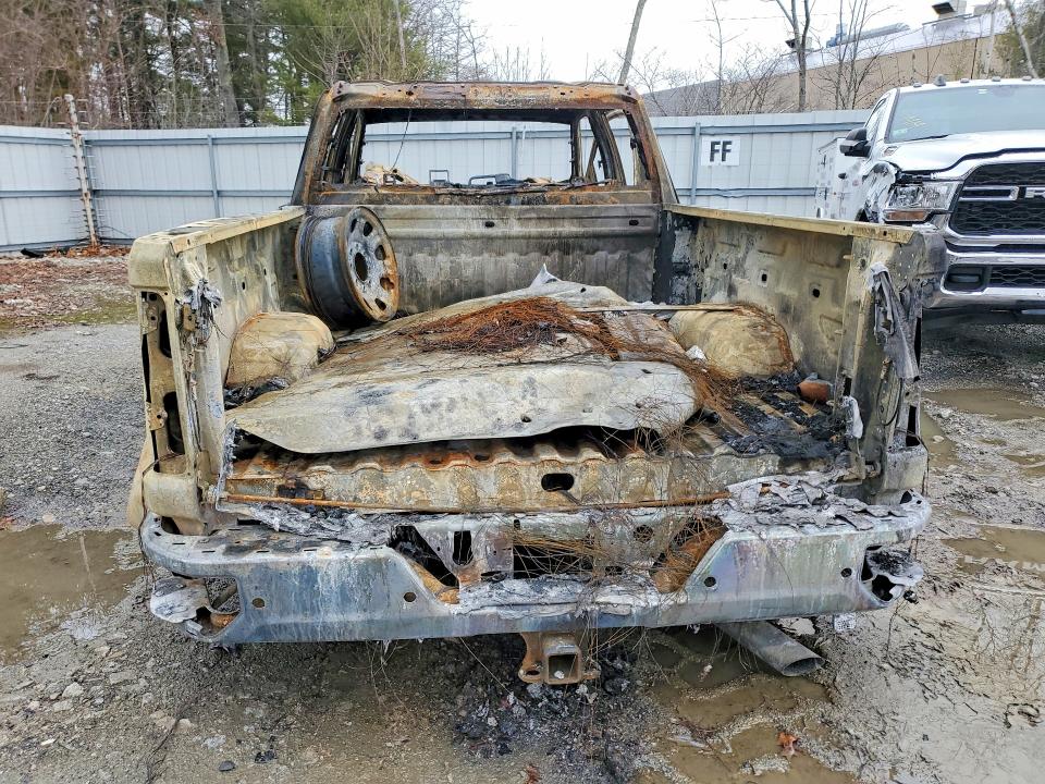 78987585 :رقم المزاد ، 1GT4UME70TF131613 vin ، 2026 Gmc Sierra مزاد بيع