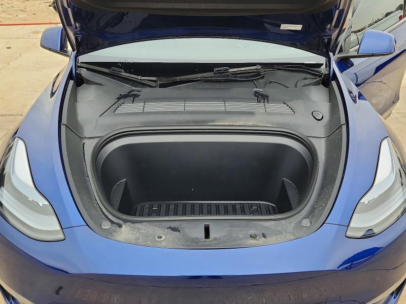 2024 Tesla Model Y მანქანა იყიდება აუქციონზე, vin: 7SAYGDED1RA321299, აუქციონის ნომერი: 47699726
