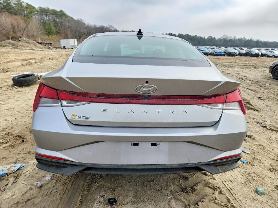 Auction sale of the 2022 Hyundai Elantra, vin: 5NPLM4AG9NH057425, lot number: 79524025
