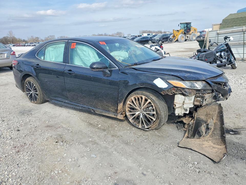 Продаж на аукціоні авто 2018 Toyota Camry, vin: 4T1B11HKXJU661767, номер лоту: 79099425