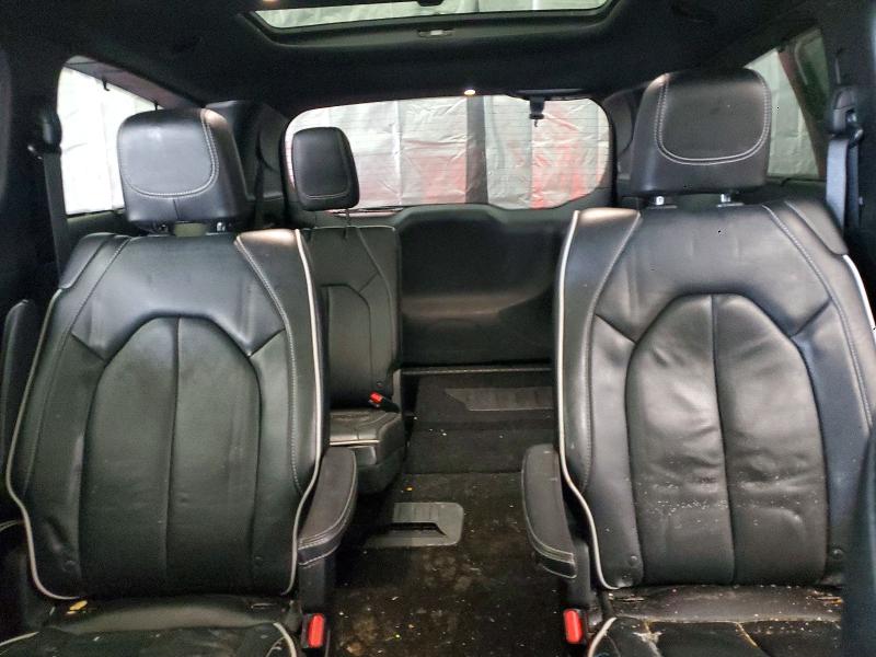 46350646 :رقم المزاد ، 2C4RC1GG2JR333492 vin ، 2018 Chrysler Pacifica مزاد بيع