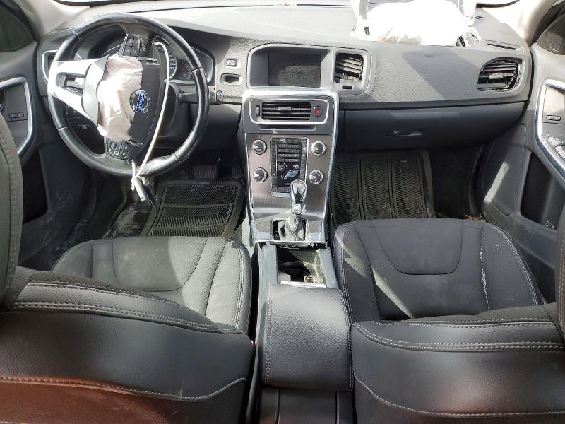 79809775 :رقم المزاد ، YV140MEJ0F1268103 vin ، 2015 Volvo V60 مزاد بيع