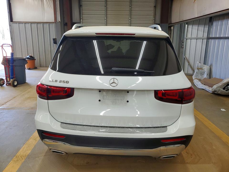 46711896 :رقم المزاد ، W1N4M4GB8LW027008 vin ، 2020 Mercedes Benz Glb مزاد بيع