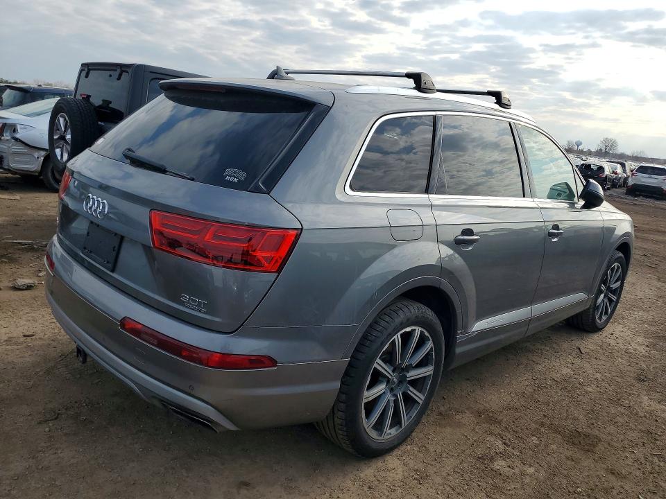 2017 Audi Q7 მანქანა იყიდება აუქციონზე, vin: WA1LAAF78HD017793, აუქციონის ნომერი: 47736696