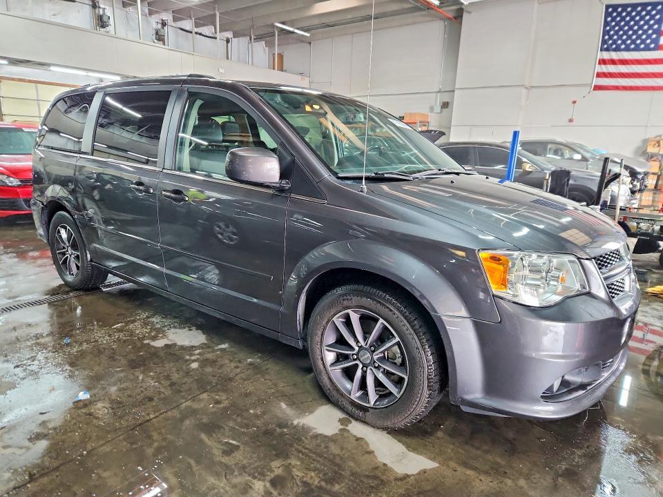 2017 Dodge Grand Caravan მანქანა იყიდება აუქციონზე, vin: 2C4RDGCGXHR842231, აუქციონის ნომერი: 41765366